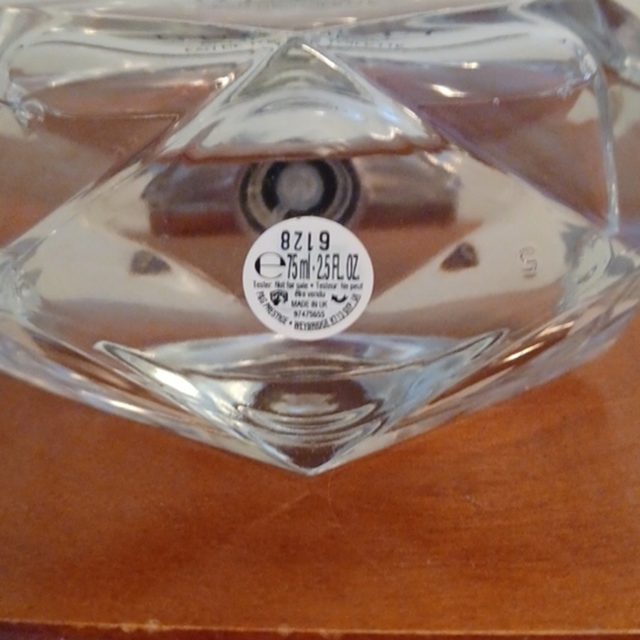 Perfume - Picture 2 of 2